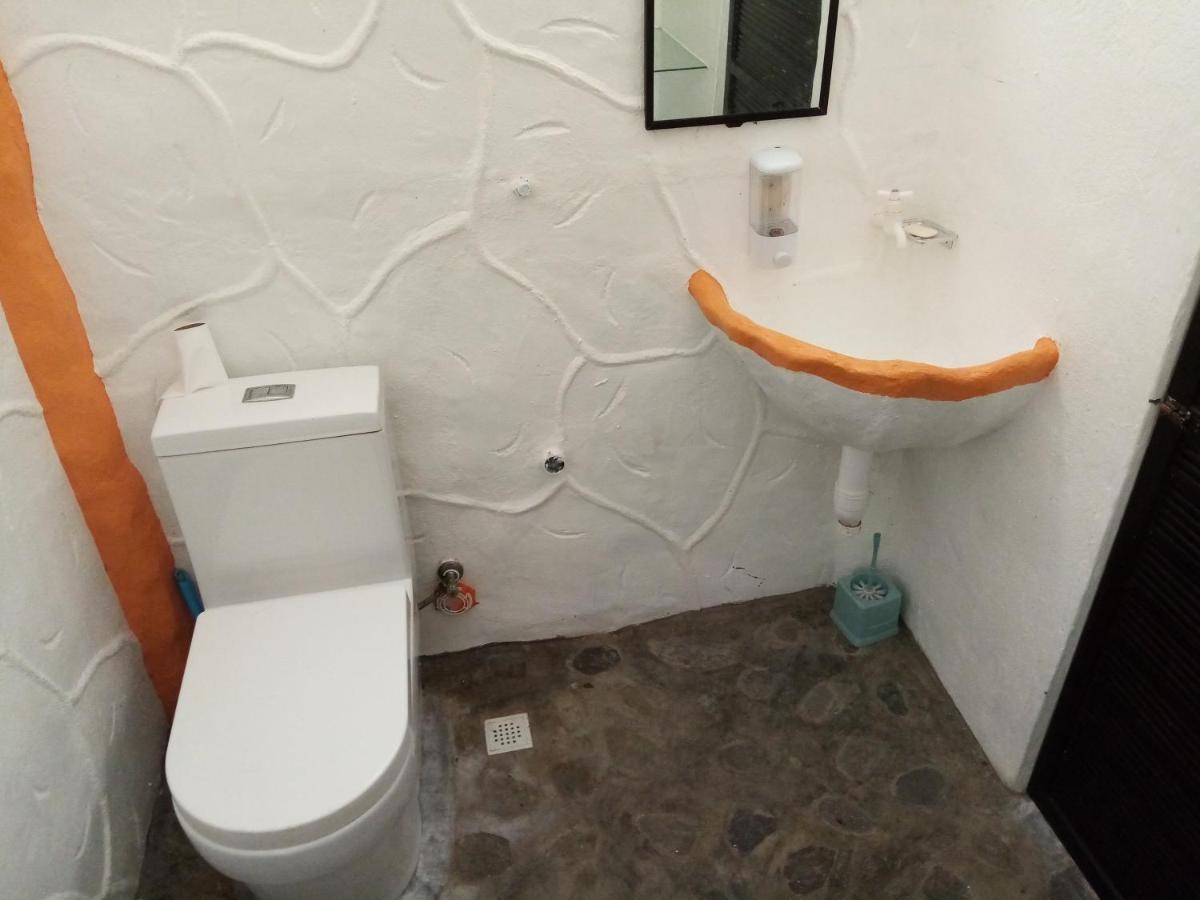 Apartmán Flintstone Mini-Cave Poctoy Exteriér fotografie